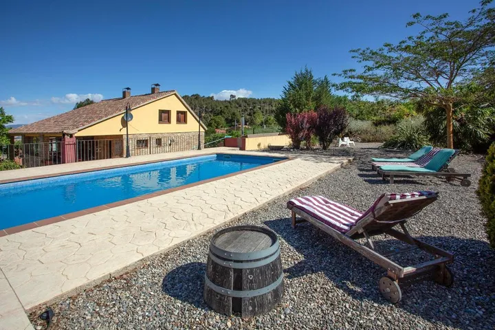 Casa de huéspuedes para 4 personas, con piscina y jardín, Se admiten mascotas - 1
