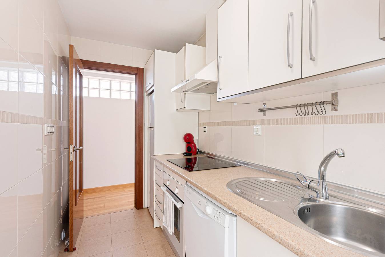 Entire apartment, Apartment 'Agua 21' with Shared Pool, Wi-Fi and Air Conditioning in Málaga Central District, Malaga