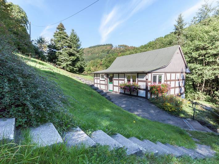 Ferienhaus für 4 Personen, mit Terrasse und Garten in Schmallenberg