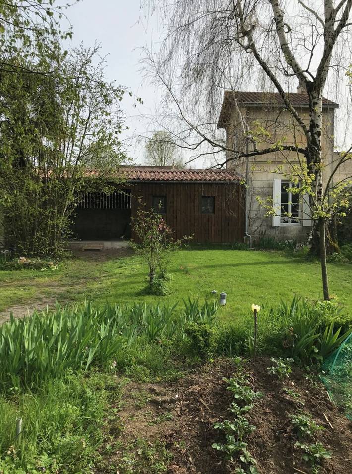 Gîte pour 2 personnes, avec jardin et terrasse