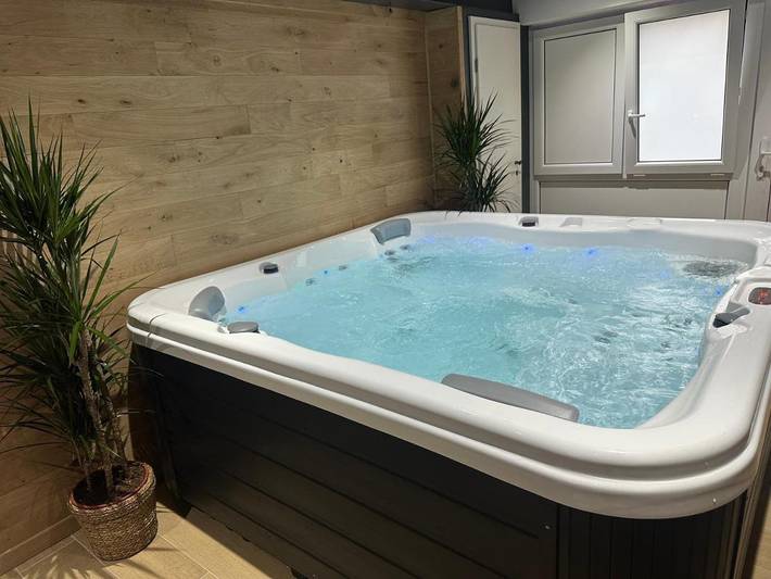 Location de vacances pour 7 personnes, avec balcon et jacuzzi dans Carlsbourg - 2