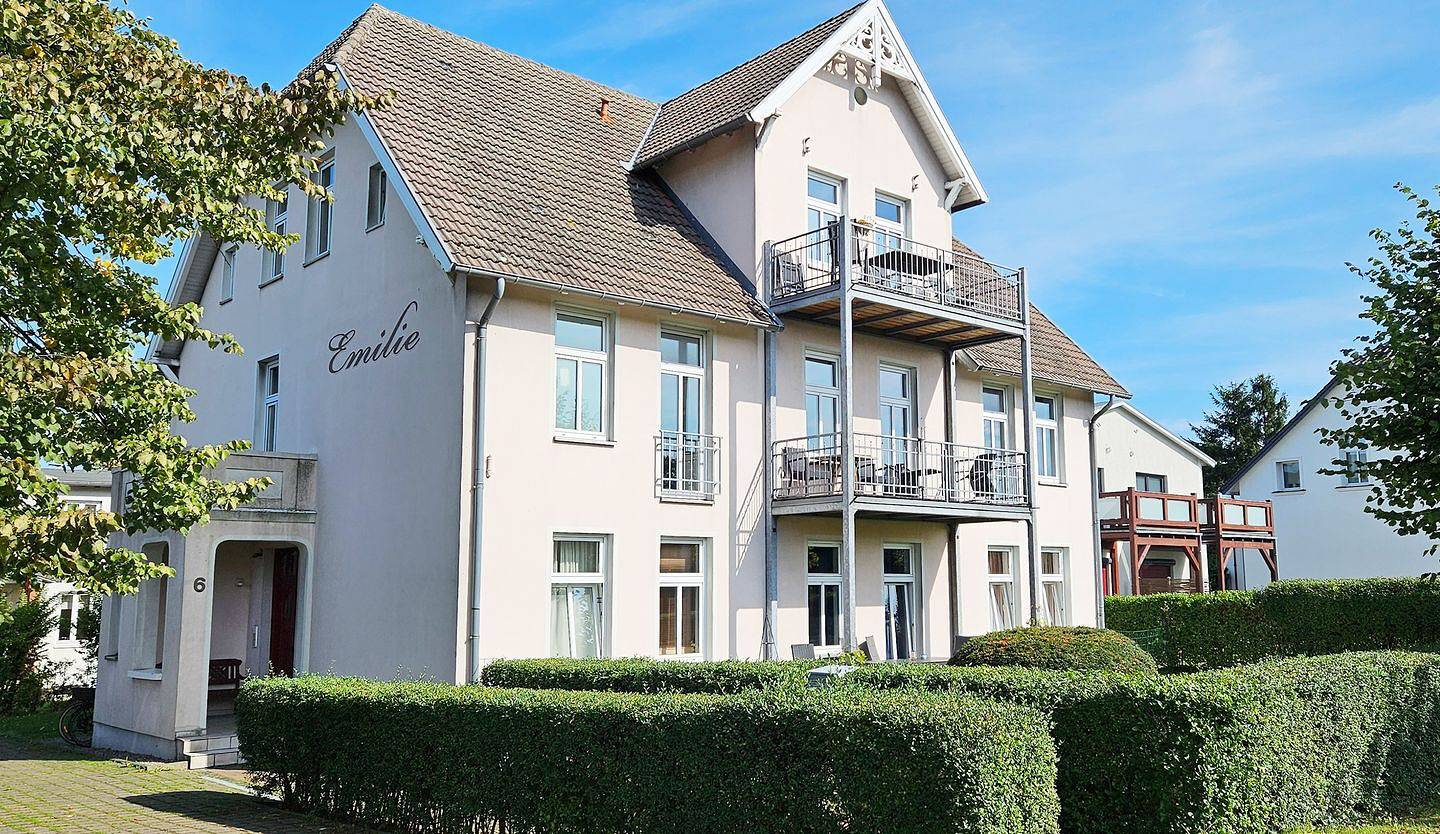 Ganze Wohnung, Geräumige Ferienwohnung Am Molli 4 mit Balkon und Parkplatz in Kühlungsborn in Kühlungsborn, Mecklenburgische Ostseeküste