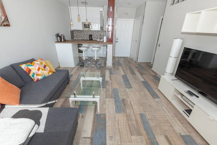 Entire apartment, Holiday apartment for 5 people with pool in Playa Paraíso, Adeje