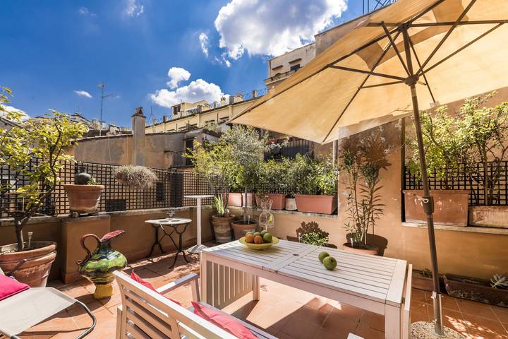 B&b per 4 persone, con terrazza in Pantheon (Roma)