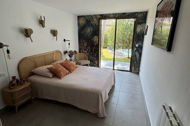 Villa pour 8 personnes, avec terrasse ainsi que jacuzzi et jardin à Toulon - 4