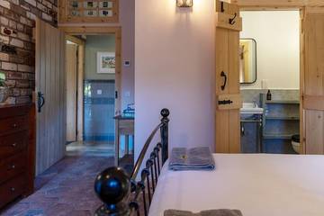 Glamping for 4 People in Edinburgh and Lothian, Photo 3