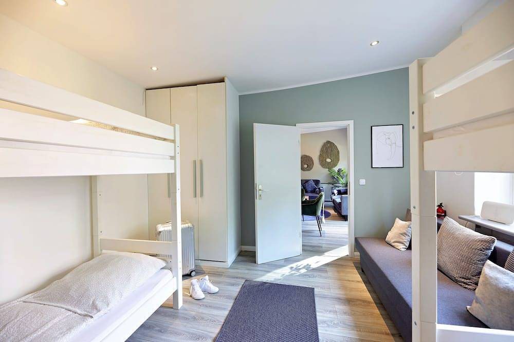 Ganze Wohnung, Ruhiges Stadtgarten-Apartment in Altona Hamburg, Hamburg