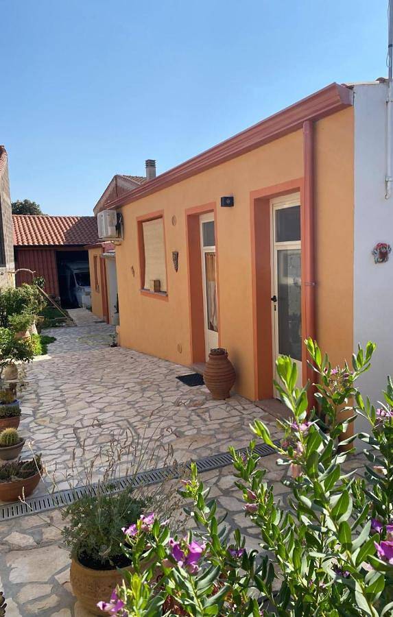 Ferienwohnung für 2 Personen, mit Garten