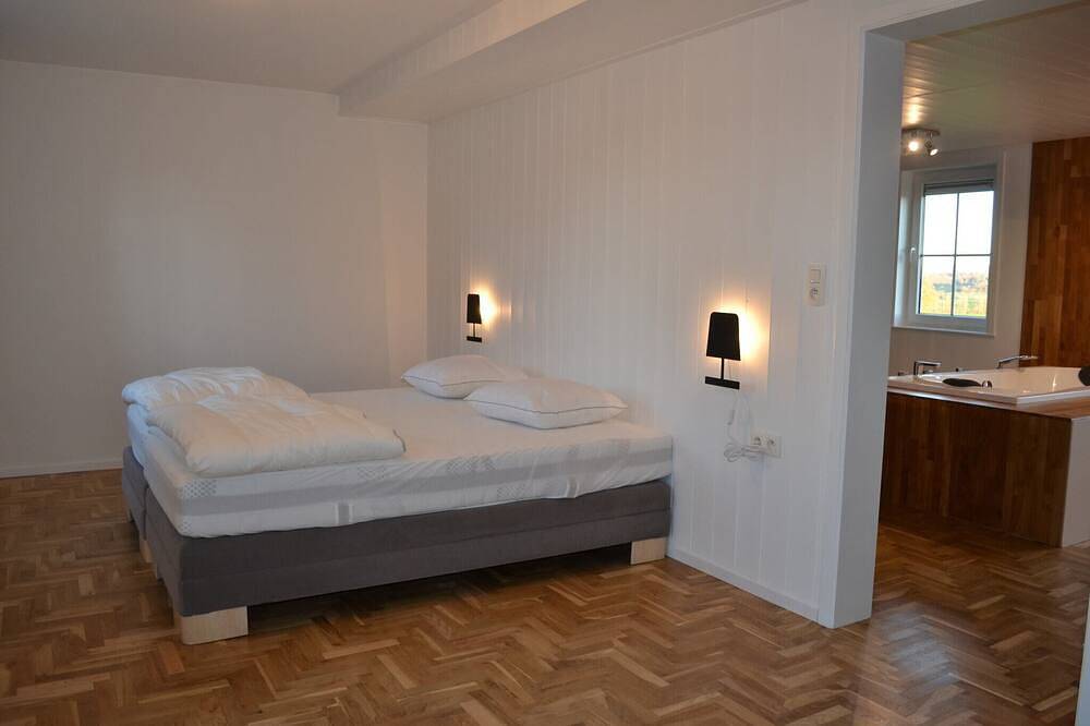 Holiday Home in Durbuy with Pool & Sauna in Grandhan, Durbuy