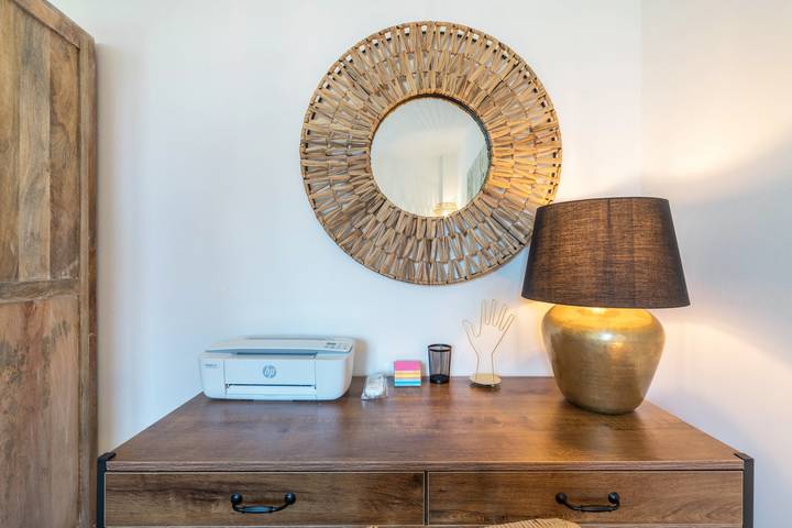 Ganze Wohnung, Ferienwohnung Casa Royale Appartamento Terra mit Bergblick, Wlan, Klimaanlage in Lierna, Westliche Bergamo-Alpen