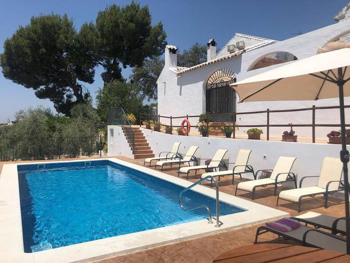 Casa rural para 12 personas, con Terraza y Jardín además de Piscina y Vistas en Villanueva de Algaidas