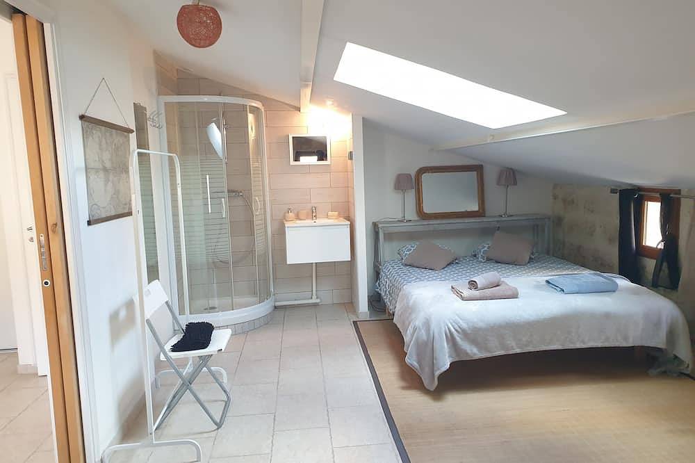 Appartement entier, L' Authentique, centre historique 3 ème in Pézenas, Côte méditerranéenne (France)