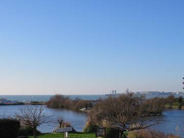 Gîte pour 4 personnes, avec balcon dans Plage de Tanchet