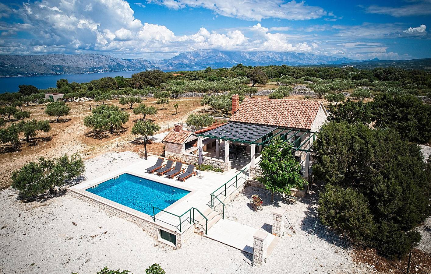 Ferienhaus für 5 Personen mit Pool in Pucisca, Brac
