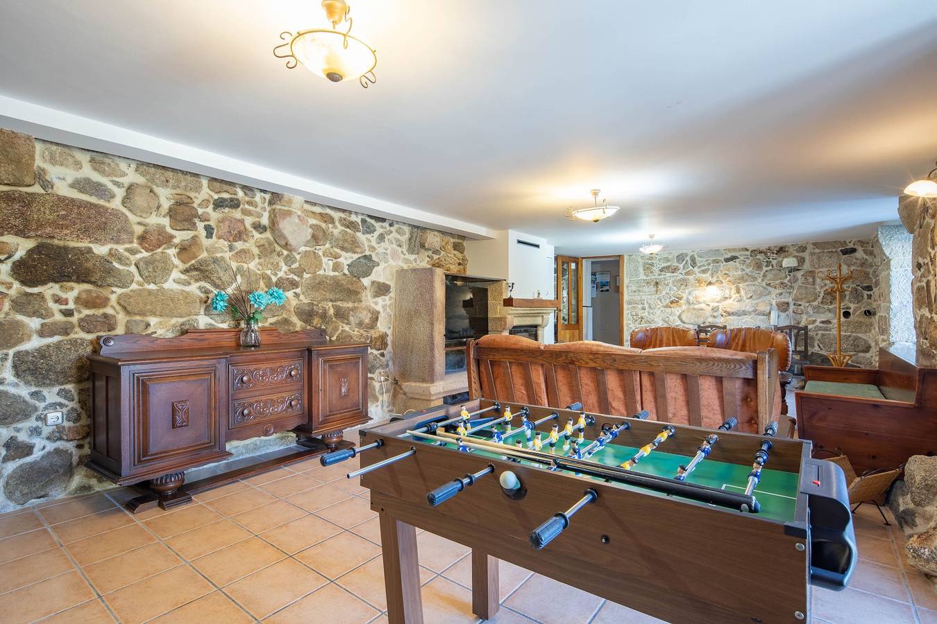 Maison de vacances 'Casa Torrevella' avec vue sur les montagnes, Wi-Fi et climatisation in Bueu, Rías Baixas