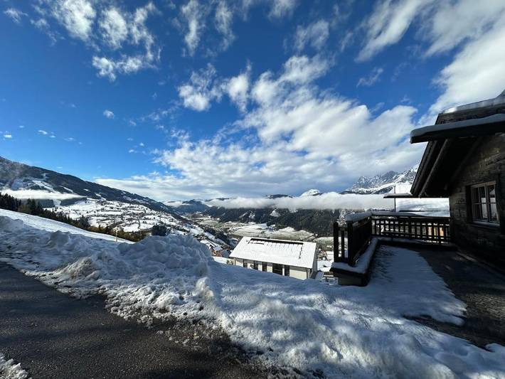 Hütte für 8 Personen, mit Sauna und Balkon sowie Ausblick in Rohrmoos