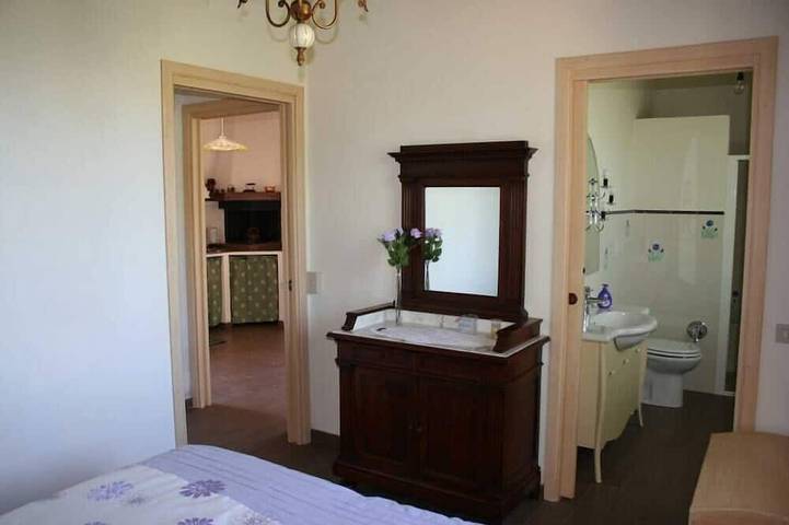 Apartment \"Belvedere\" - Farmhouse \"Agriturismo Il Caggio di Sotto\" in Lano, Colle di Val d'Elsa