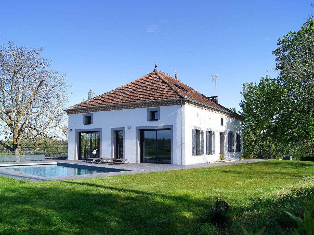 Luxuriöses Landhaus mit Pool in Durfort-Lacapelette, Quercy
