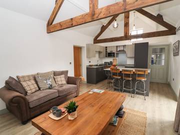 Log Cabin for 2 People in South Yorkshire, Yorkshire, Photo 2