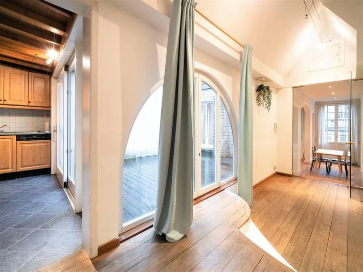 Appartement entier, Duplex élégant pour 12 dans Capital Street in Anvers, Région d'Anvers
