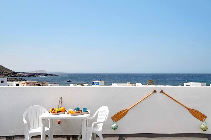 Ferienhaus "Viviendas El Pescador - Remo" mit Meerblick, privater Terrasse und Wlan in El Golfo, Yaiza