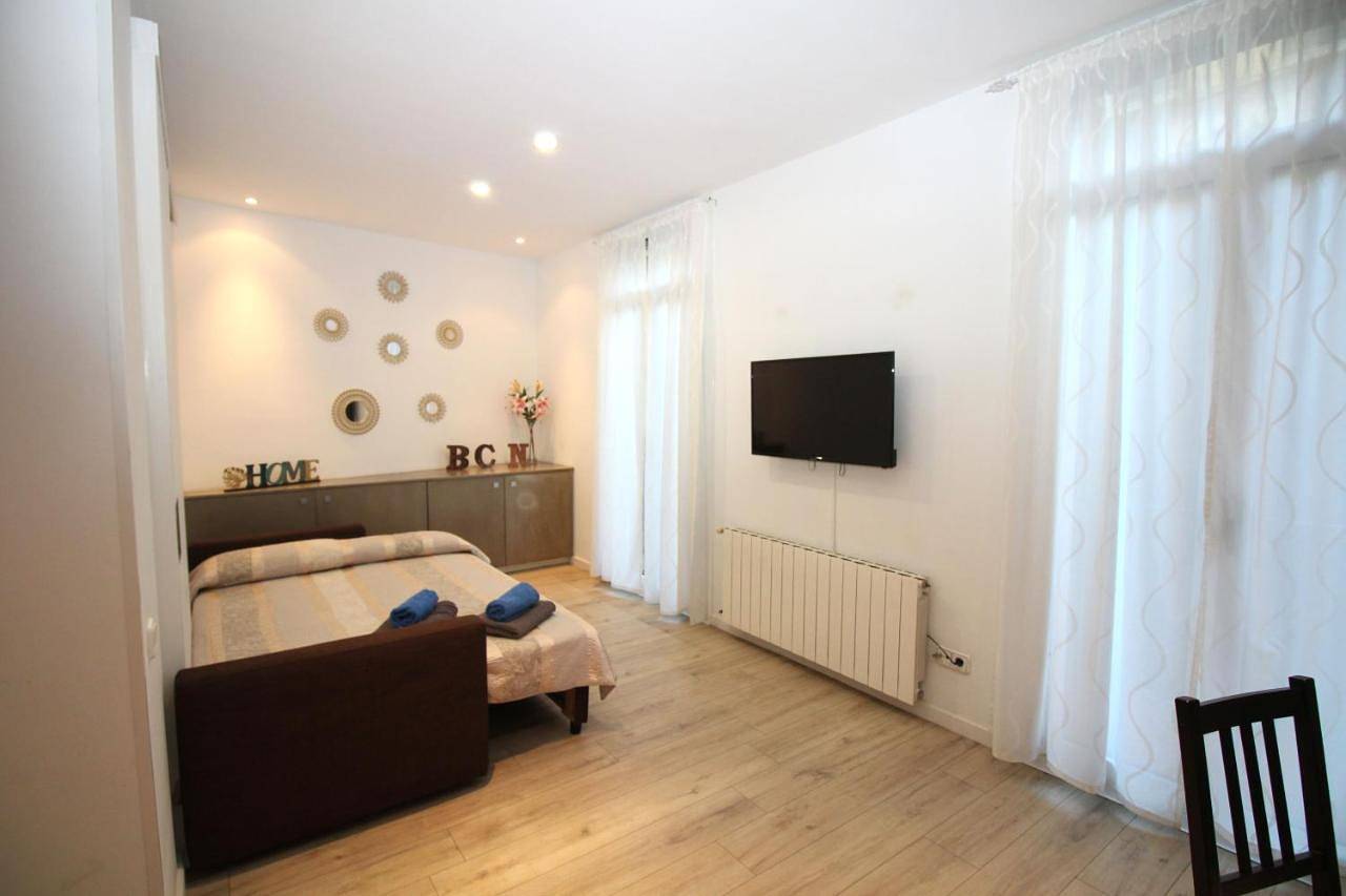 Small Double Room in Centro Barcelona, Barcelona