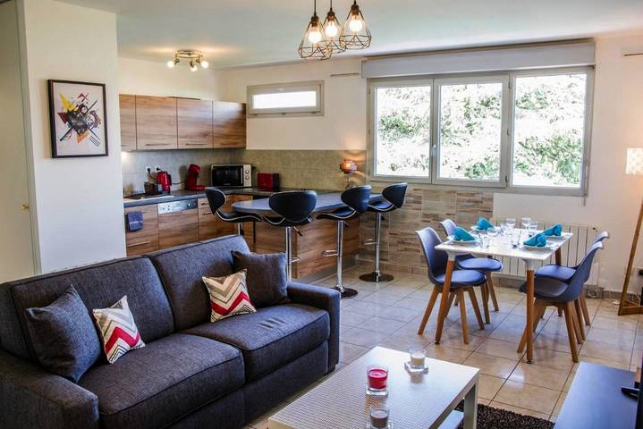 Gîte pour 4 personnes, avec vue à Décines-Charpieu