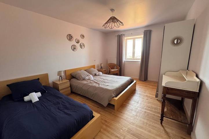 Location de vacances pour 15 personnes, avec jardin et balcon, animaux acceptés à Mazeyrat-d'Allier - 2