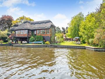 Gîte pour 8 personnes, avec jardin en Angleterre