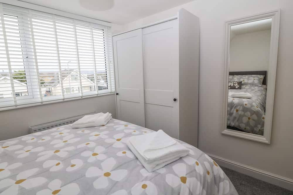 Bryn Derw Bach, with a garden in Moelfre in Moelfre, Insel Anglesey