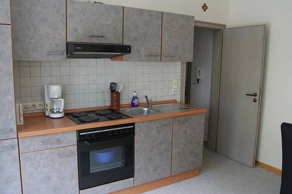 Vacation apartment Rivaner, shower, Wc, terrace - Ferienweingut Hensler in Briedel, Traben-Trarbach and Surroundings