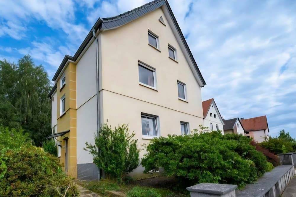 Ganze Wohnung, Schöne Ferienwohnung mit 100qm und Garten in Herford, Nordrhein-Westfalen