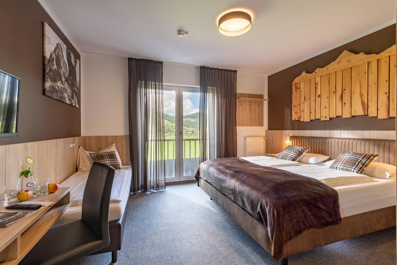 Komfortzimmer mit Zusatzbett in Loferer und Leoganger Steinberge, Hochfilzen