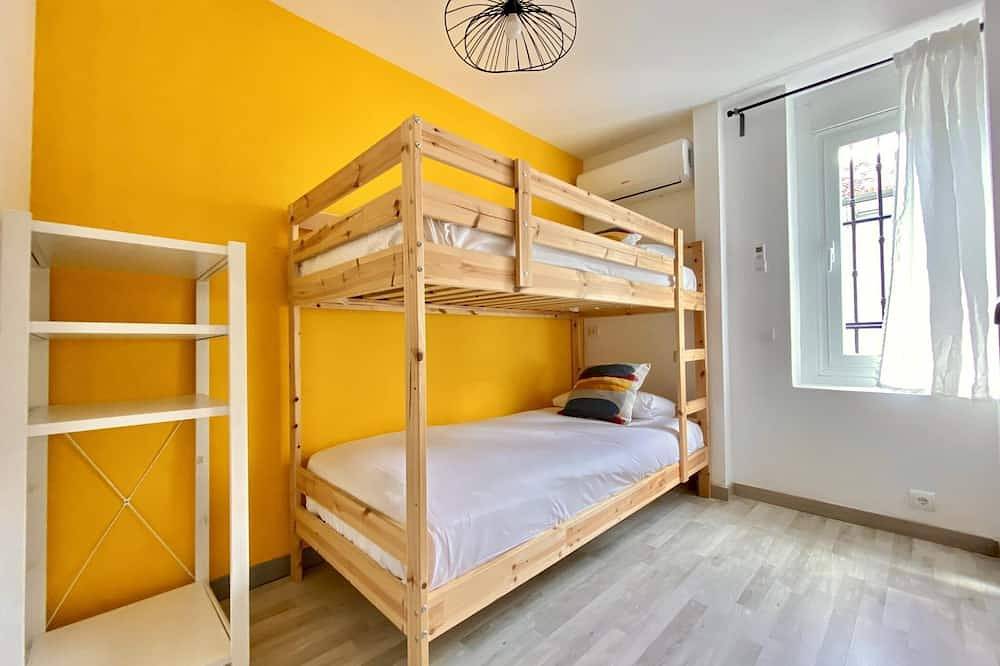 Entire apartment, Puerta del Sol Iii - Duplex in the Center of Madrid in Centro (Madrid), Madrid