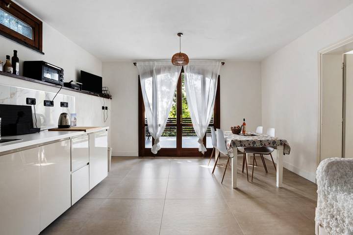 Apartamento entero, Apartamento 'Ginestra' con vistas al mar, Wi-Fi y aire acondicionado in Masignano, Municipio de Arcola