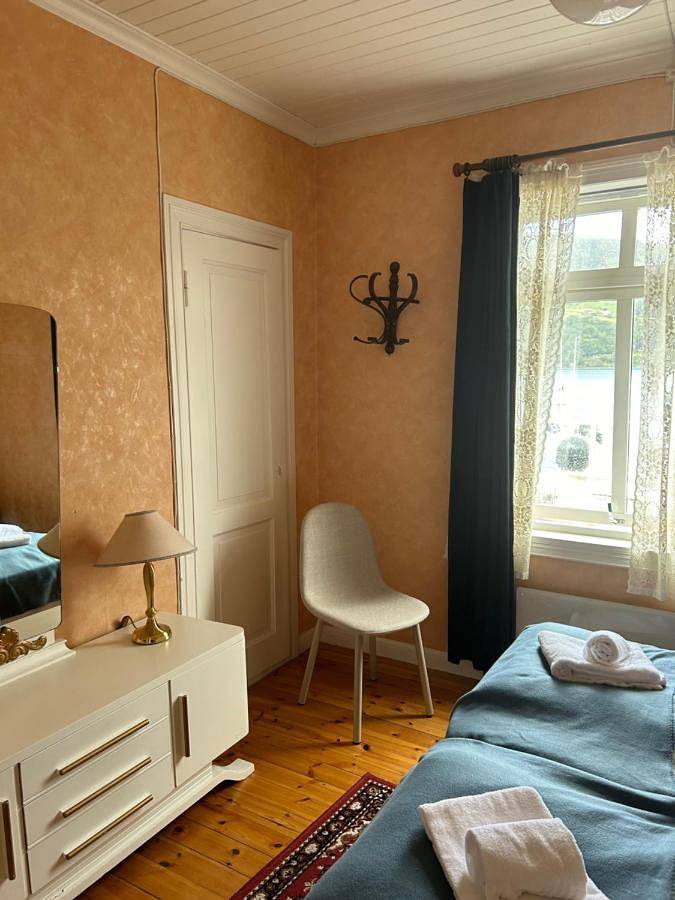 Ferienhaus für 2 Personen, mit Terrasse und Garten sowie Ausblick in Bremanger - 4