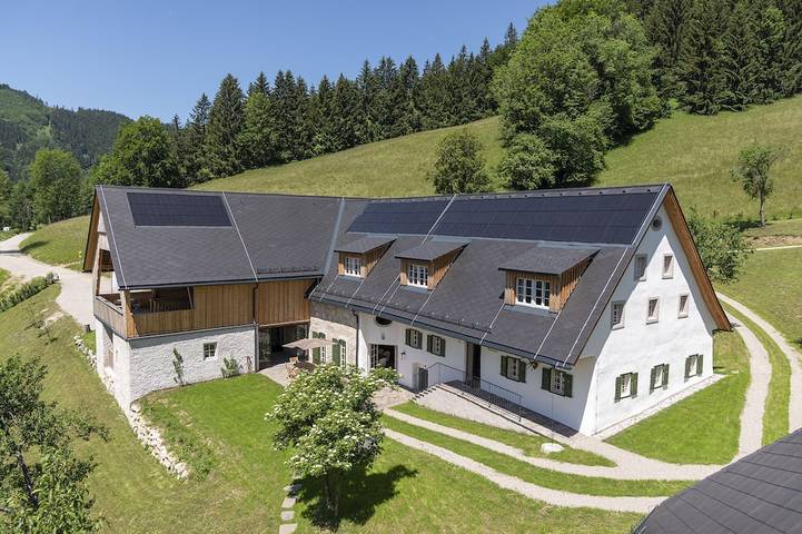 Ferienhaus für 10 Personen, mit Terrasse und Whirlpool sowie Sauna und Garten, mit Haustier