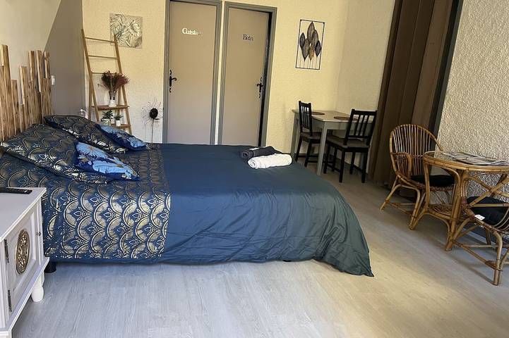 Gîte pour 3 personnes, avec piscine à Autignac - 2