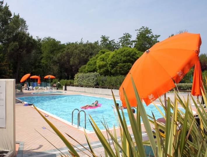 Ferienwohnung für 7 Personen, mit Balkon/Terrasse in Bibione Pineda - 2