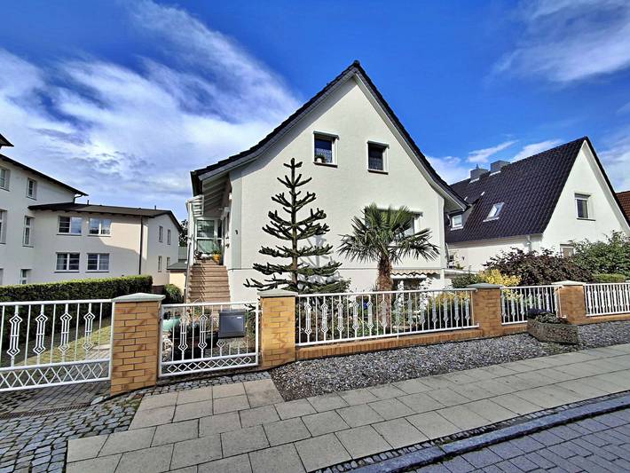 Ferienwohnung für 2 Personen, mit Garten und Terrasse in Ahlbeck