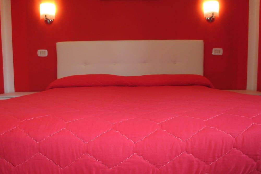 Entire apartment, Palinuro home 'Donna Antonia' in Centola, Cilento