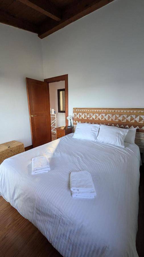 Casa rural para 6 personas, con Balcón y Terraza además de Jardín y Vistas al lago en La Ribagorza - 4