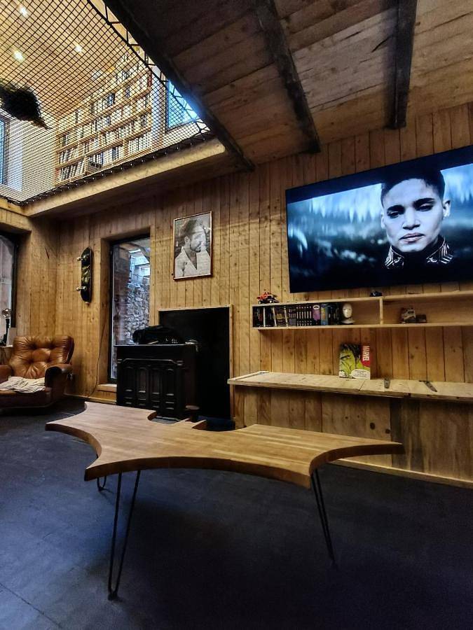 Location de vacances pour 13 personnes, avec piscine et terrasse à Saint-Salvy