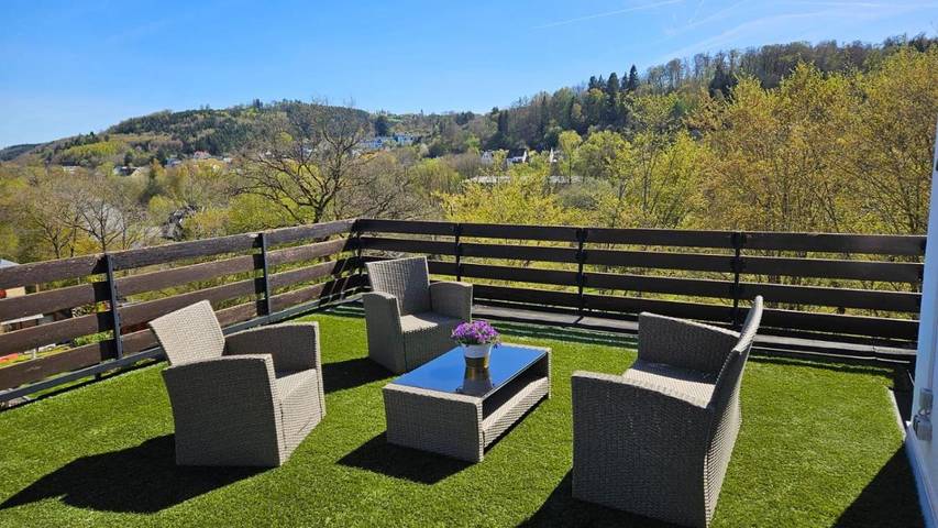 Ferienwohnung für 2 Personen, mit Terrasse und Ausblick