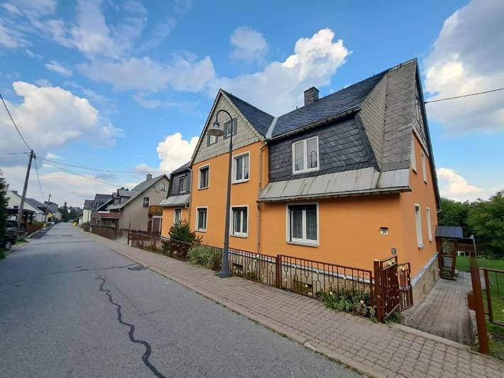 Ferienwohnung für 4 Personen, mit Garten und Balkon sowie Ausblick in Bärenstein