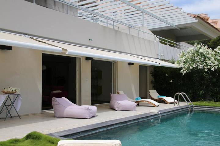 Location de vacances pour 6 personnes, avec jardin ainsi que vue et piscine dans Plage Marinella - 4