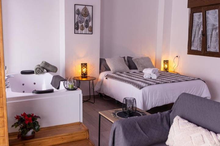 Casa rural para 2 personas, con Balcón además de Jacuzzi y Vistas en Alcalá del Júcar