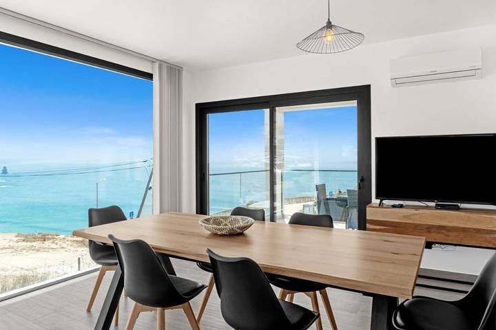 Ferienwohnung für 6 Personen, mit Balkon und Terrasse sowie Ausblick in Arrifana - 3