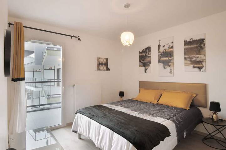 Gîte pour 4 personnes, avec balcon à Le Bourget-du-Lac - 2