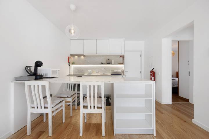 Entire apartment, Apartment 'Casa Da Praia' with Sea View, Wi-Fi and Air Conditioning in Praia de Odeceixe, Odeceixe
